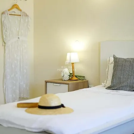 Girassol - By Dalma Portuguesa Willa Albufeira