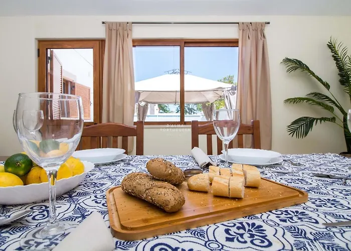 Villa Girassol - By Dalma Portuguesa